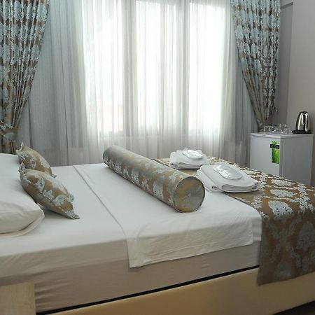 เซอร่า บูทิก โฮเต็ล Hotel อิสตันบูล ภายนอก รูปภาพ