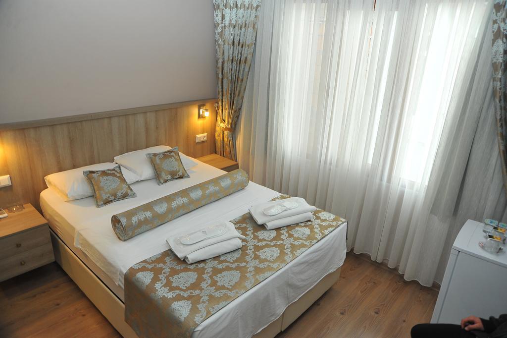 เซอร่า บูทิก โฮเต็ล Hotel อิสตันบูล ภายนอก รูปภาพ
