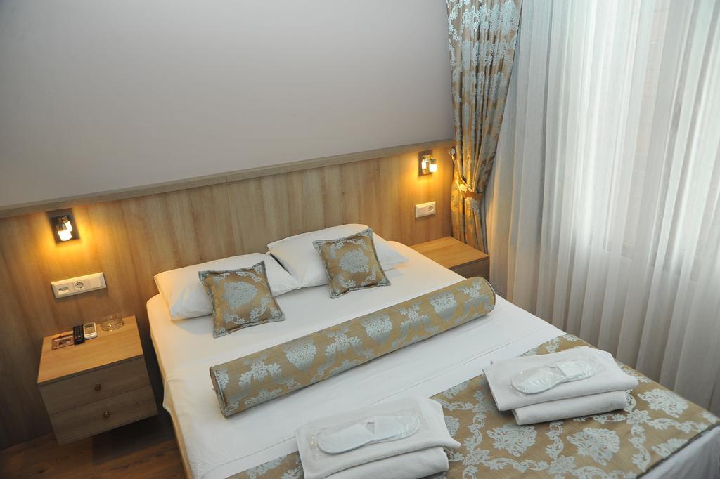 เซอร่า บูทิก โฮเต็ล Hotel อิสตันบูล ภายนอก รูปภาพ