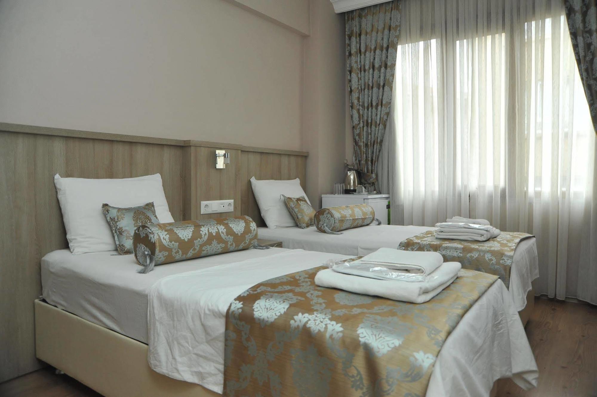 เซอร่า บูทิก โฮเต็ล Hotel อิสตันบูล ภายนอก รูปภาพ