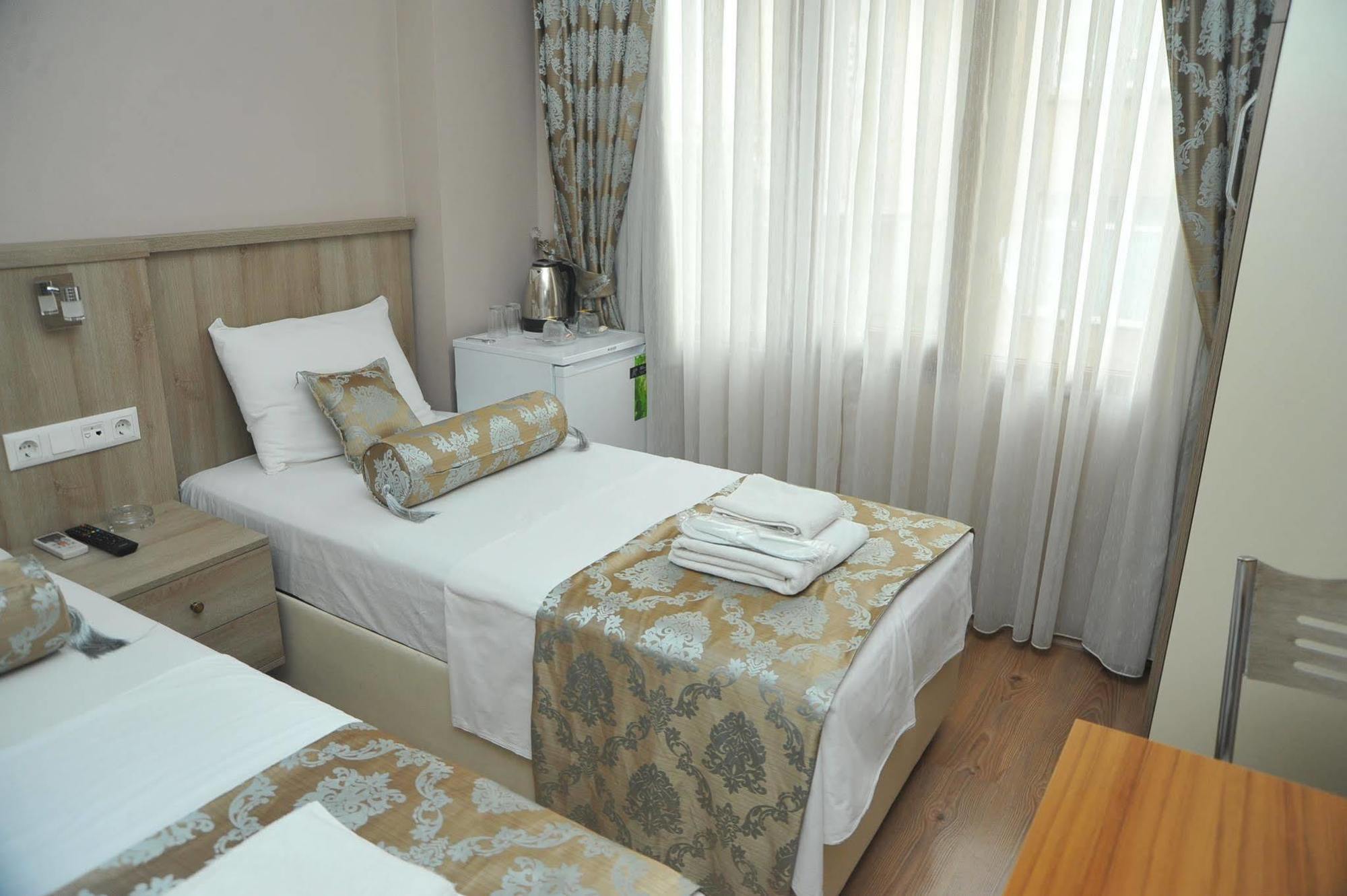 เซอร่า บูทิก โฮเต็ล Hotel อิสตันบูล ภายนอก รูปภาพ