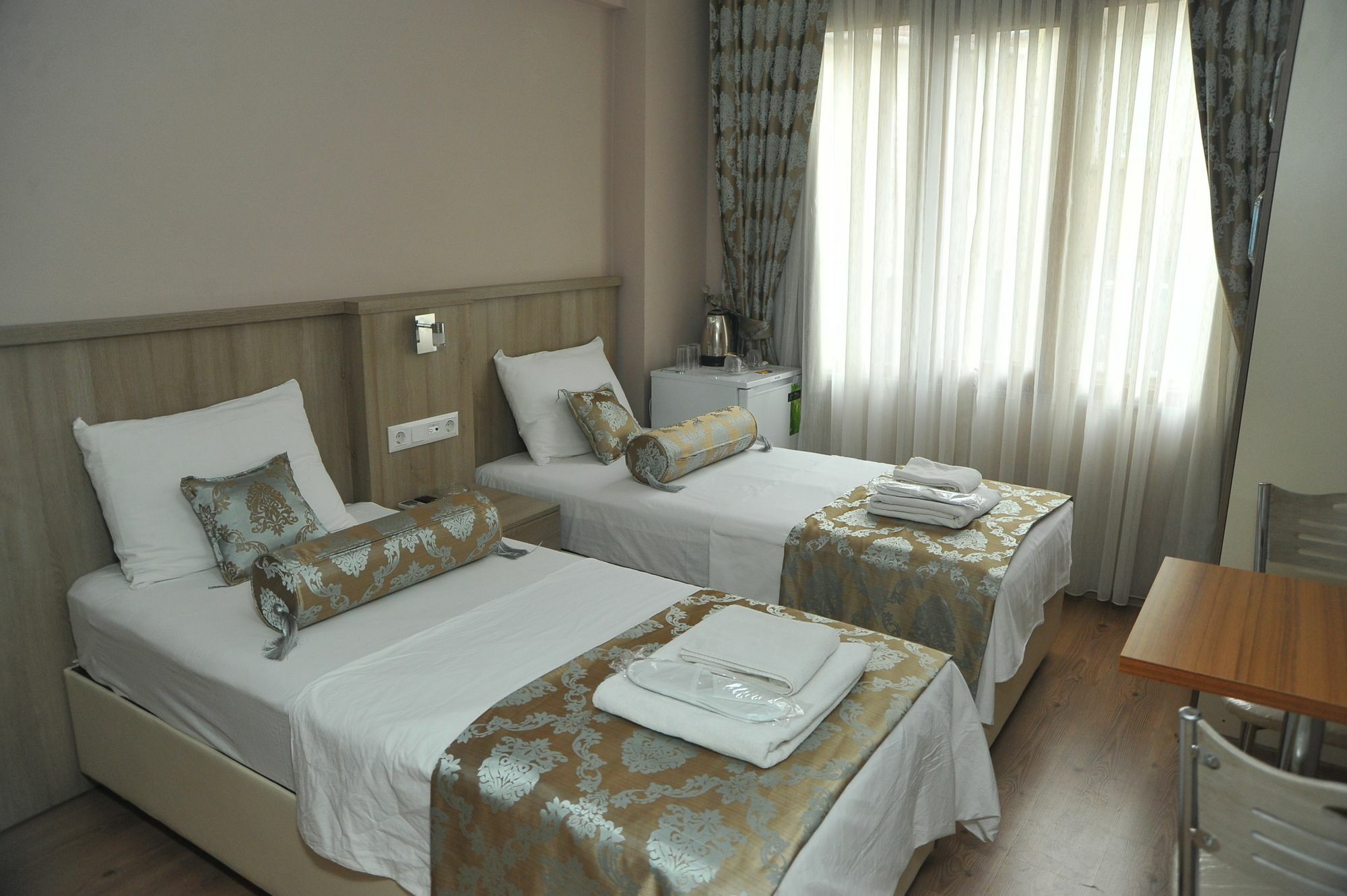 เซอร่า บูทิก โฮเต็ล Hotel อิสตันบูล ภายนอก รูปภาพ