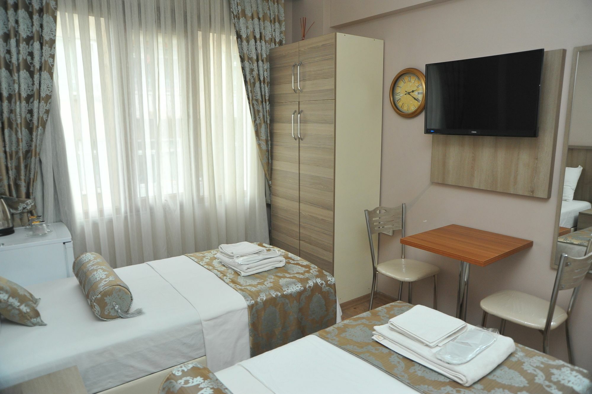 เซอร่า บูทิก โฮเต็ล Hotel อิสตันบูล ภายนอก รูปภาพ